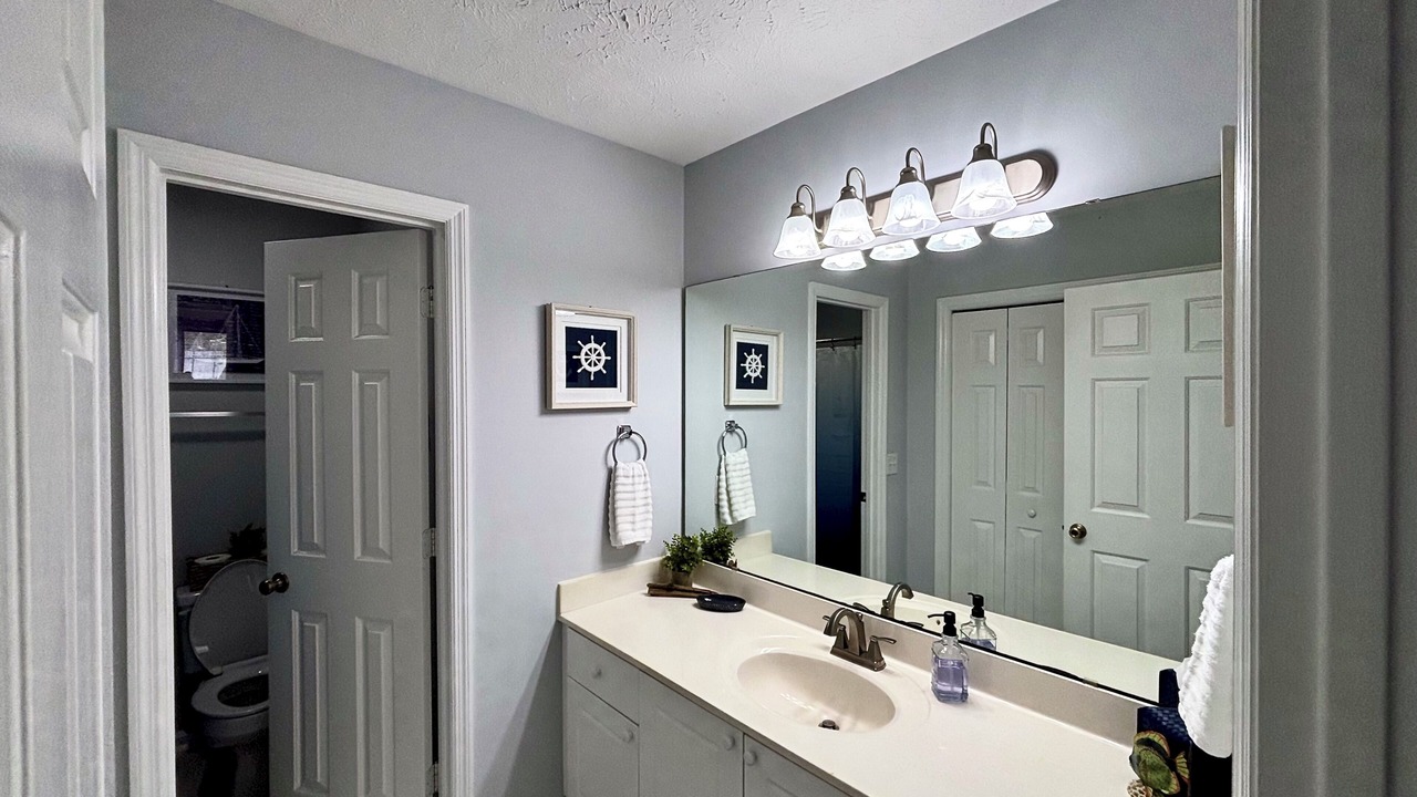 Photo of Bathroom in Tranquil Harbour