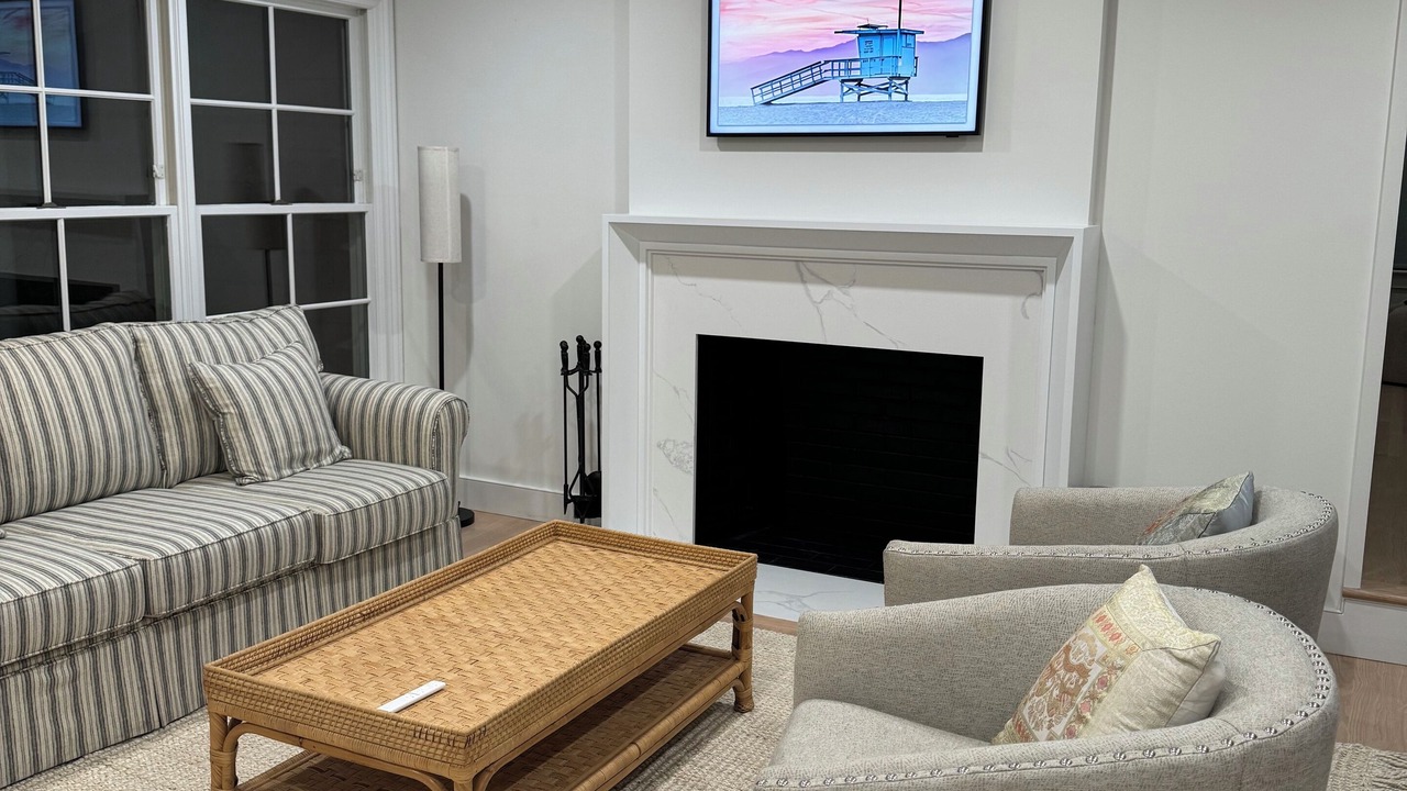 Photo of Livingroom in East Hampton North