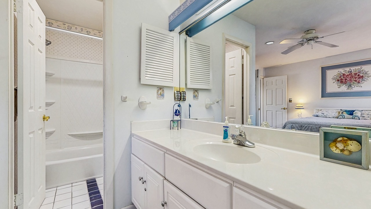 Photo of Bathroom in Bethany Beach