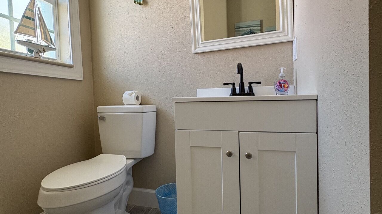Photo of Bathroom in Sunset Beach