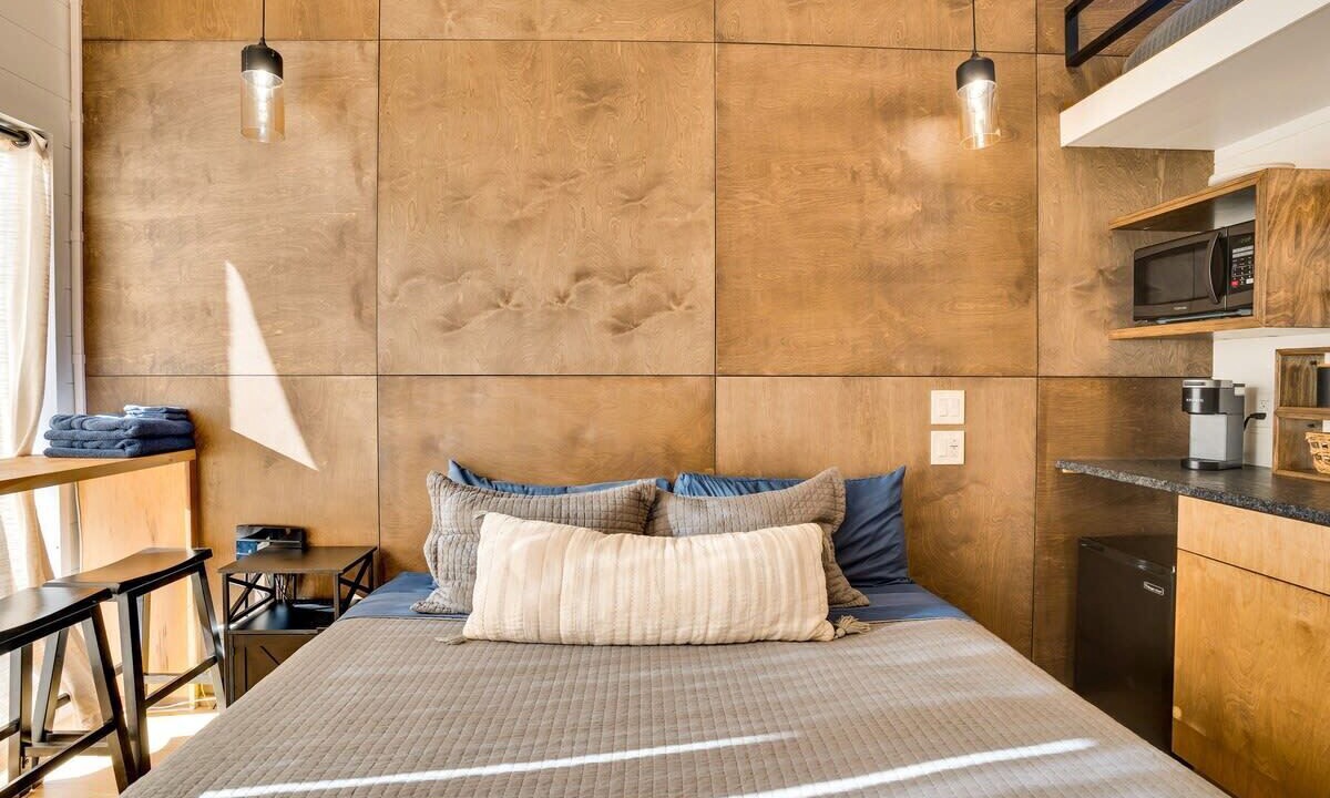 Photo of Bedroom in Lupton City