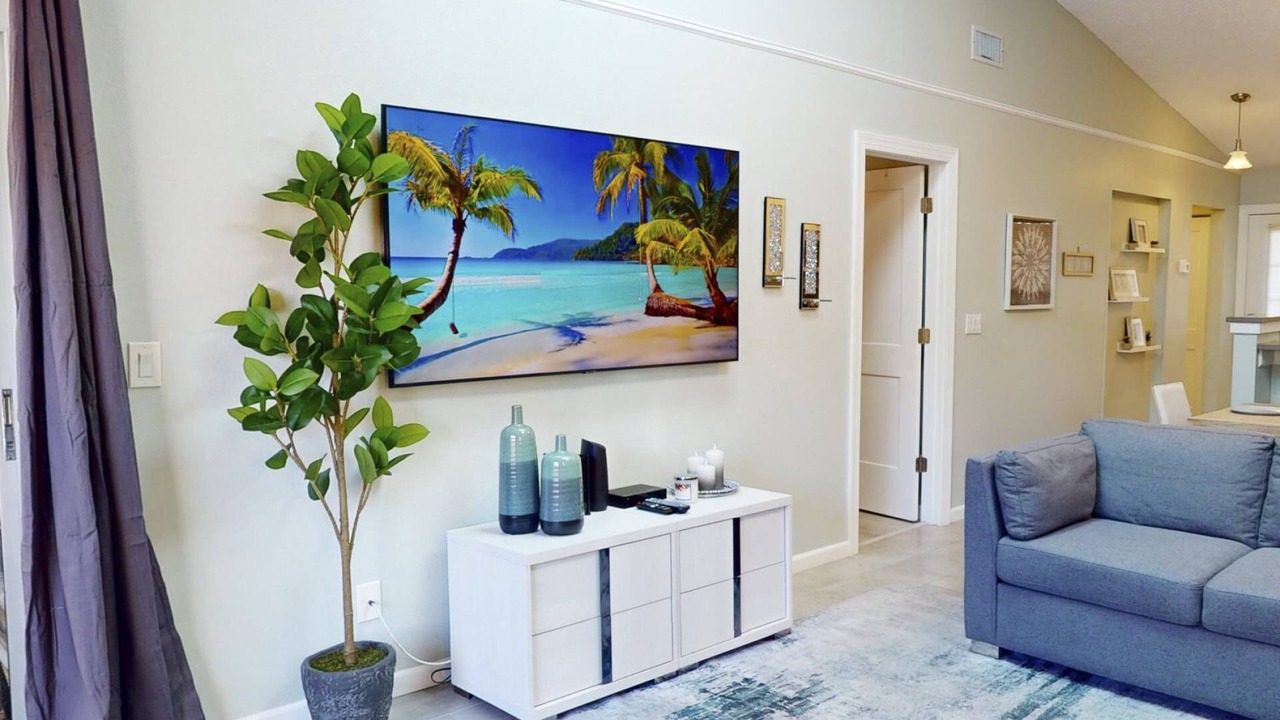 Photo of Livingroom in Capri Isle