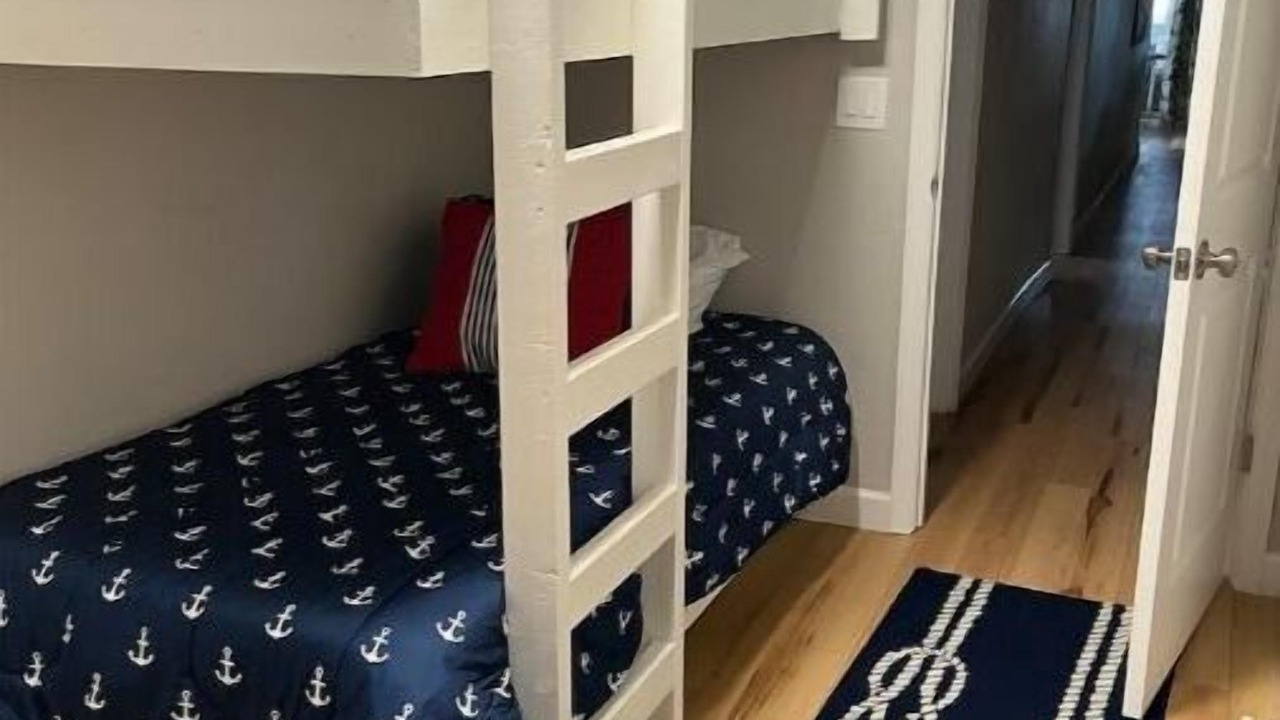 Photo of Bedroom in South Gate Ridge