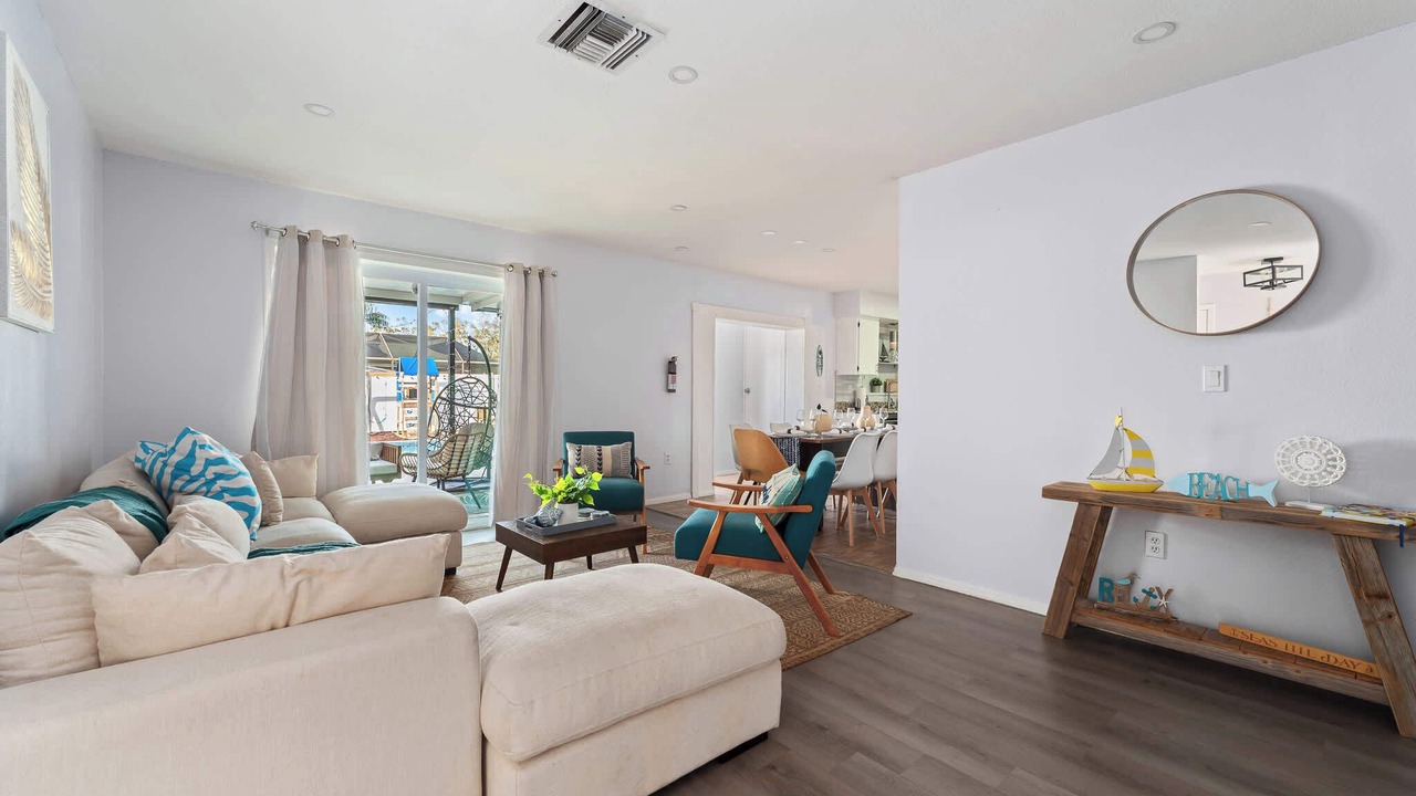 Photo of Livingroom in Pinellas Park