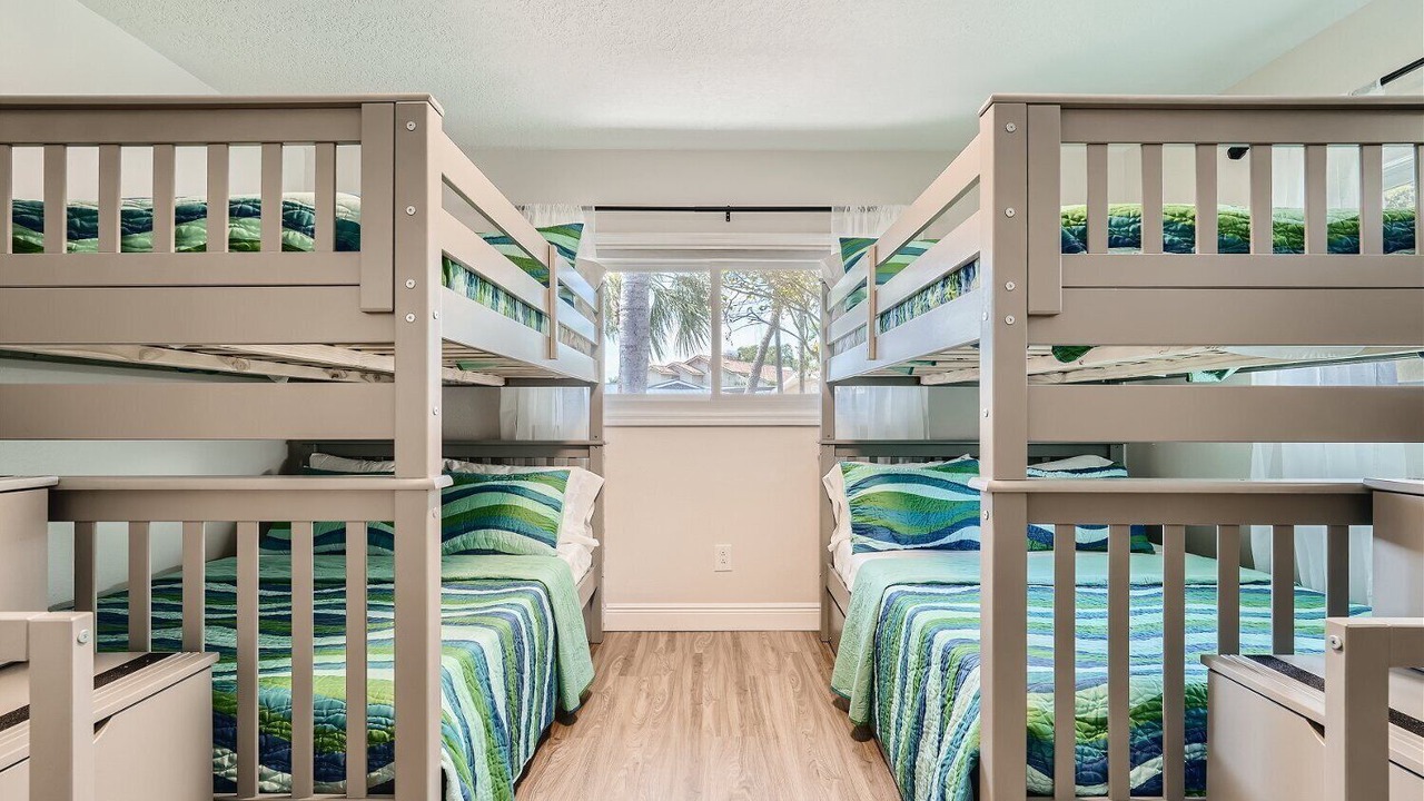 Photo of Bedroom in Harbor Hills