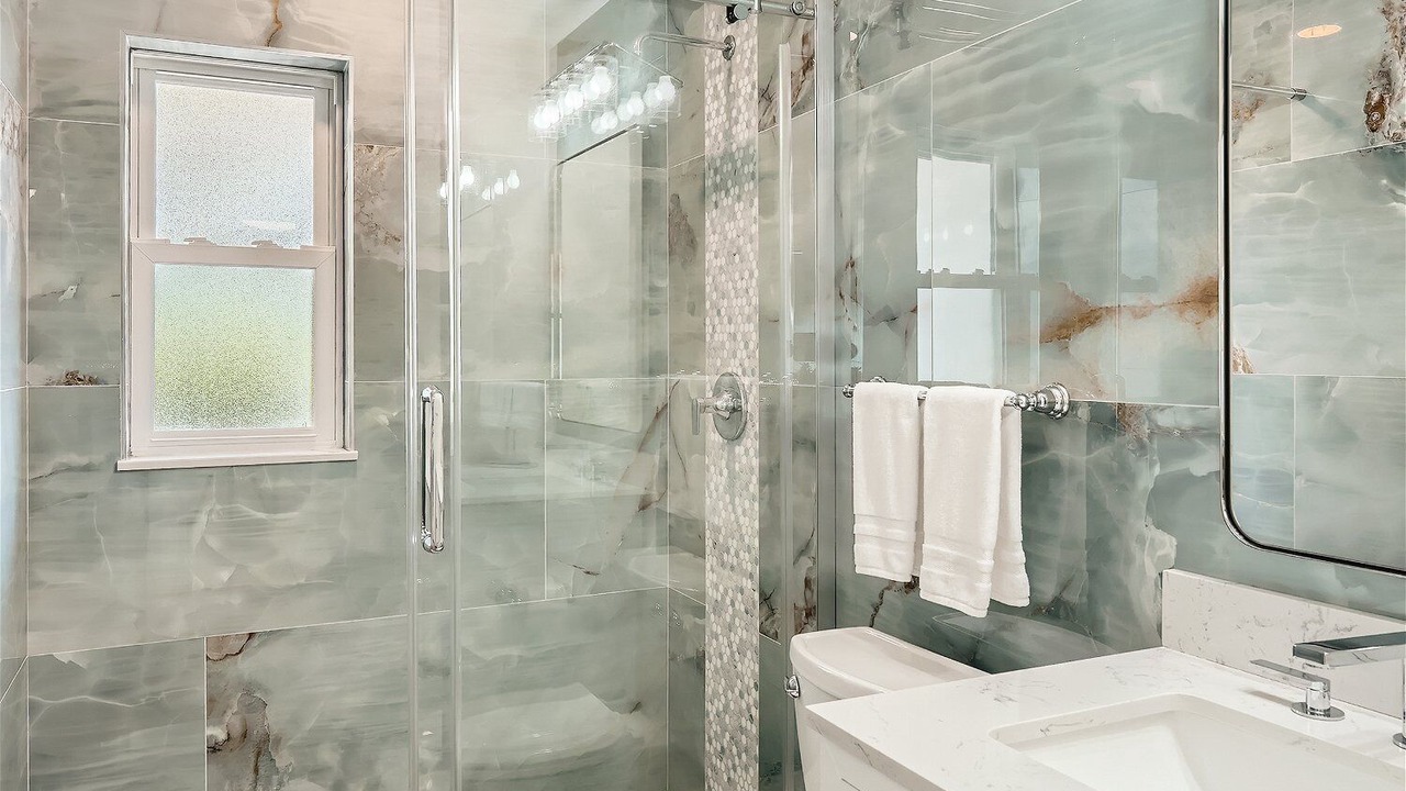 Photo of Bathroom in Harbor Hills