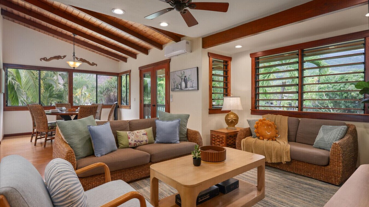 Photo of Livingroom in Honaunau-Napoopoo