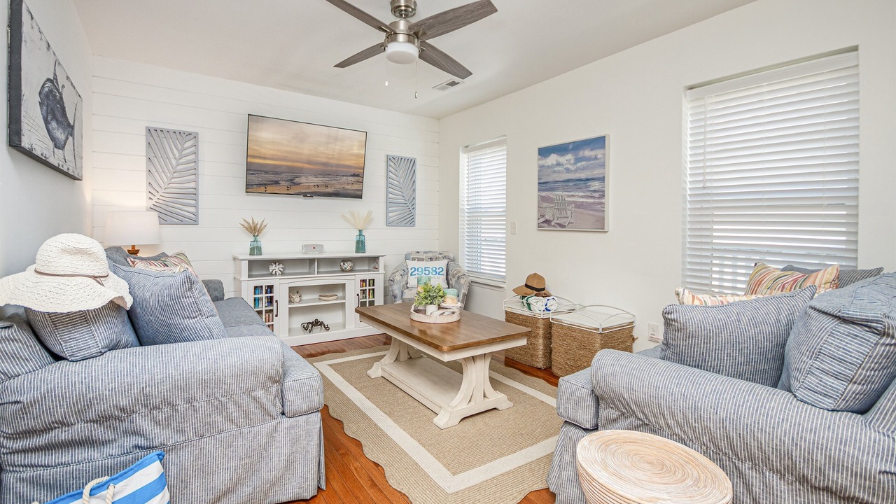 Photo of Bedroom in Cherry Grove Beach