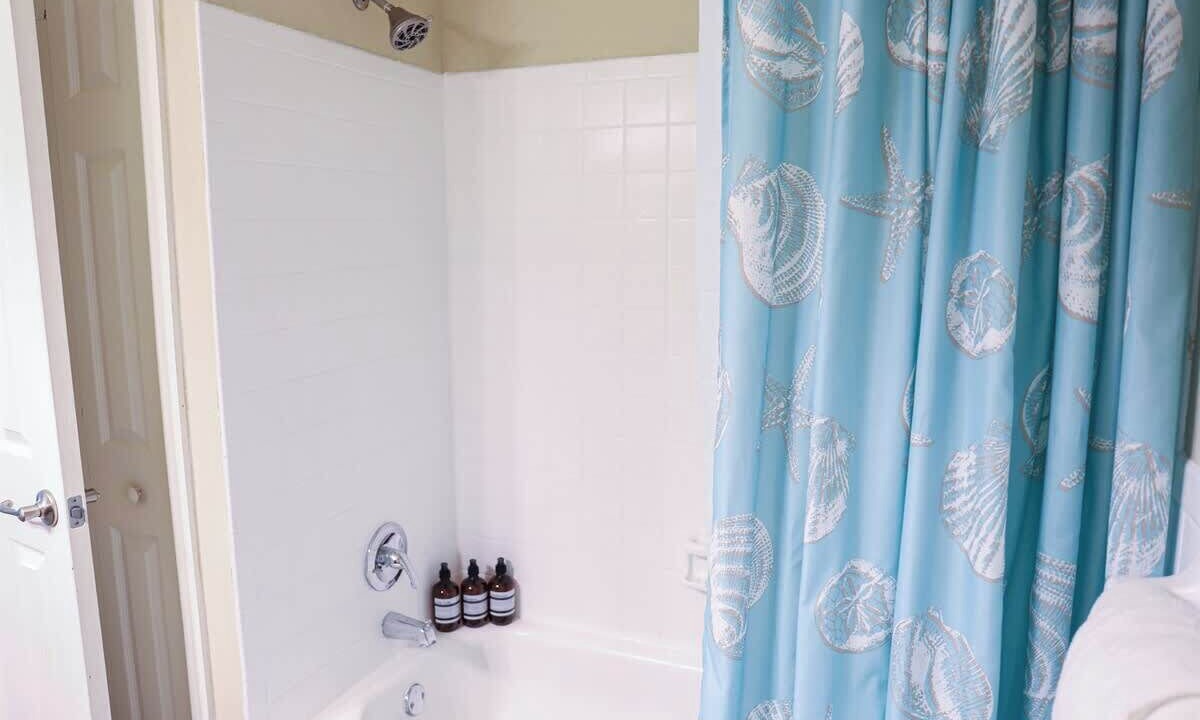 Photo of Bathroom in Anona