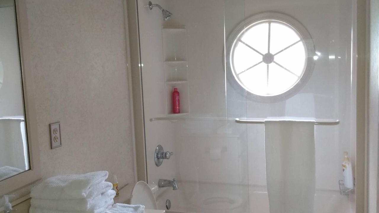 Photo of Bathroom in Lake Waccamaw