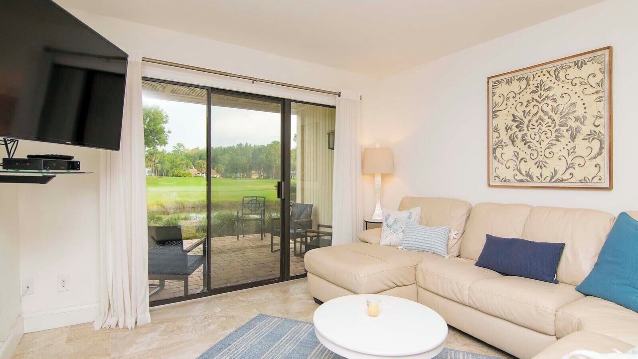 Photo of Livingroom in Wesley Chapel