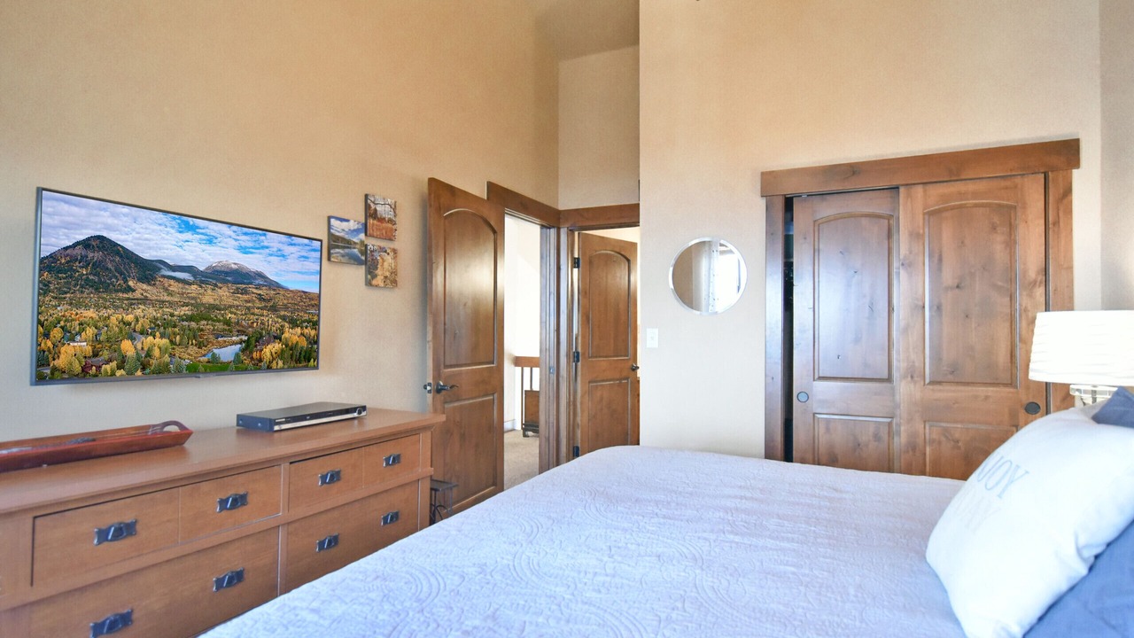 Photo of Bedroom in Warrior's Mark