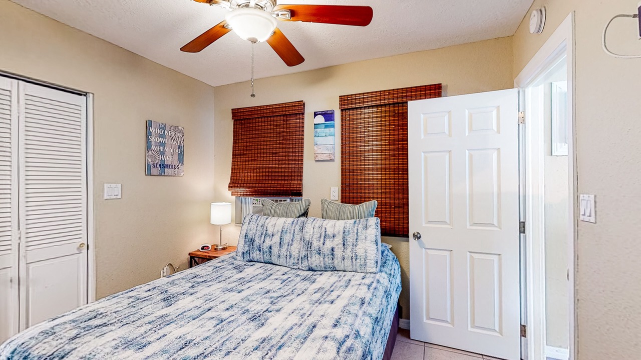 Photo of Bedroom in Sunset Beach