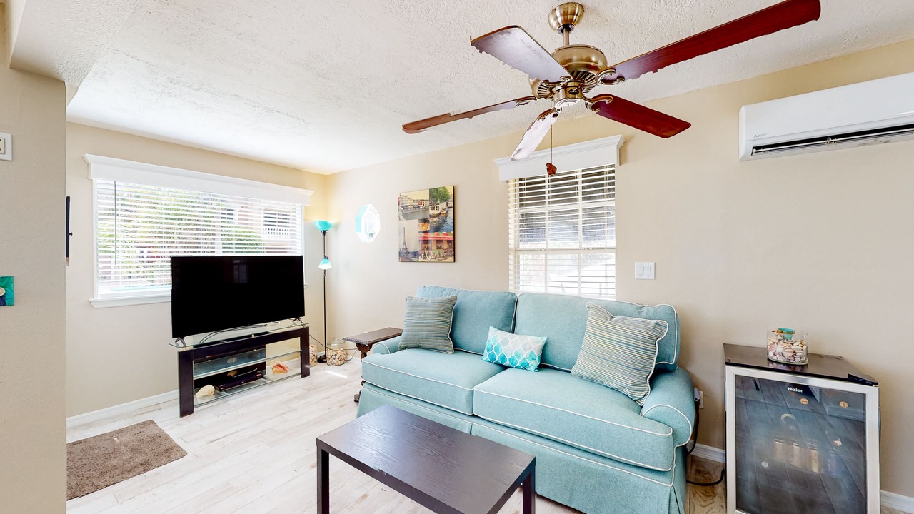 Photo of Livingroom in Sunset Beach