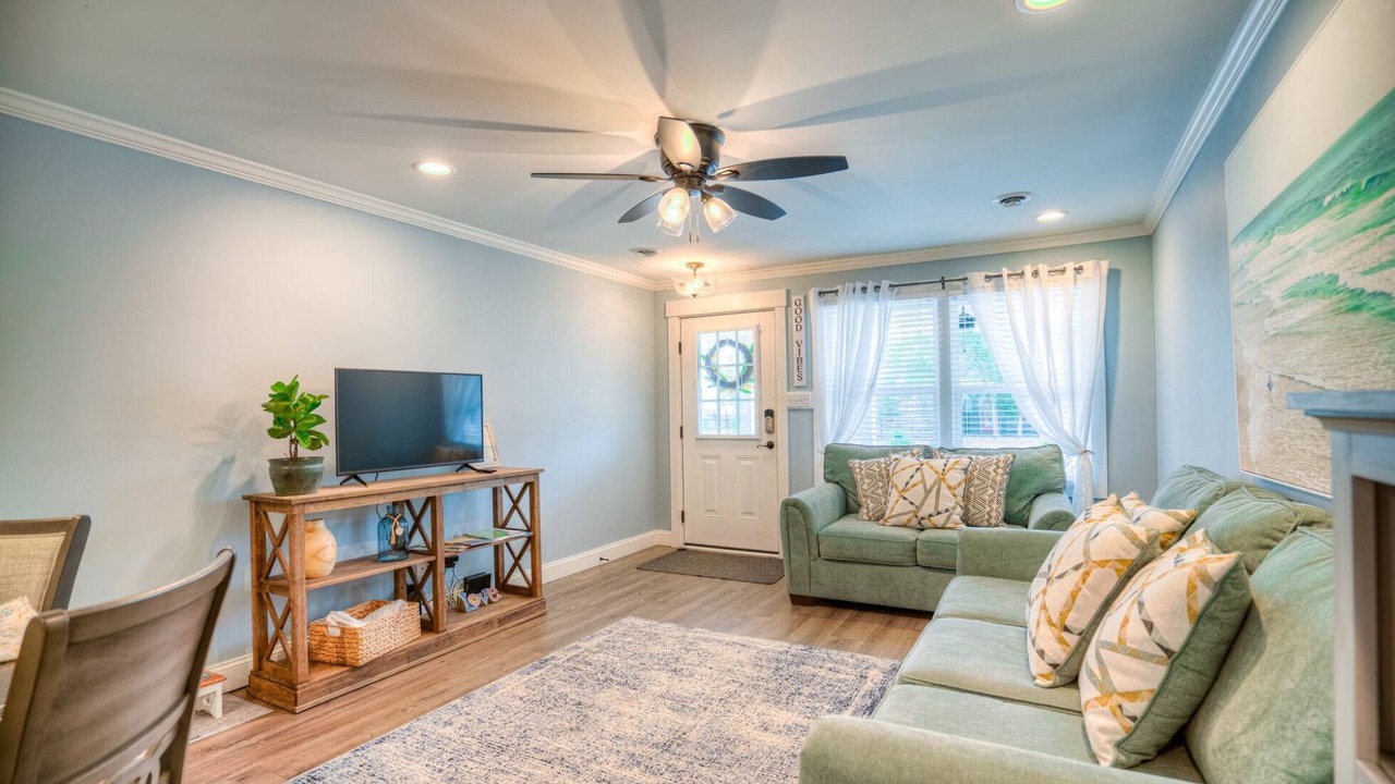 Photo of Livingroom in Tranquil Harbour
