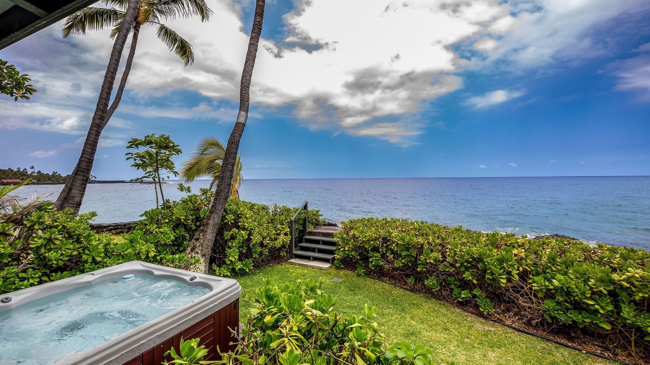 Photo of Outdoor in Kahaluu Bay