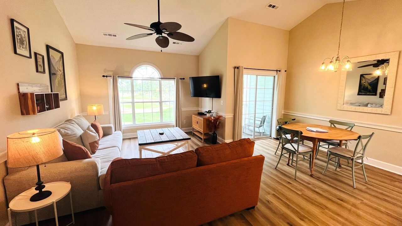 Photo of Livingroom in Central Myrtle Beach