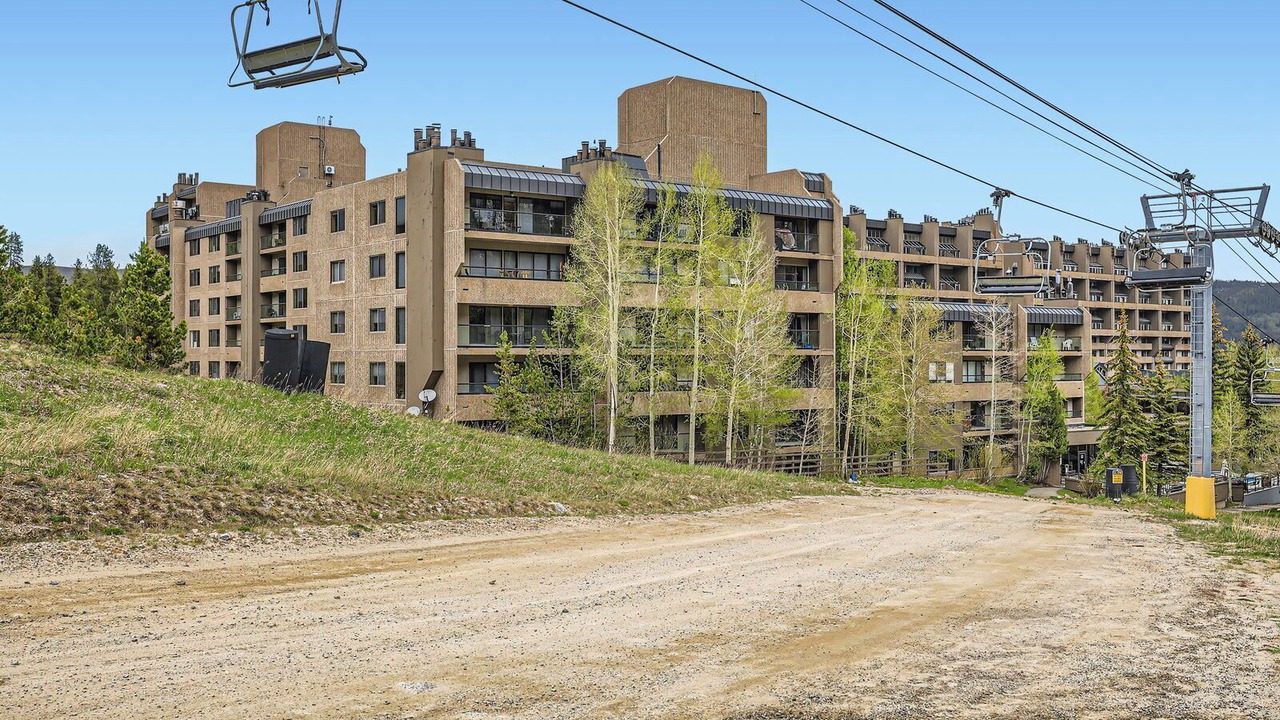 Photo of Outdoor in Peak 9