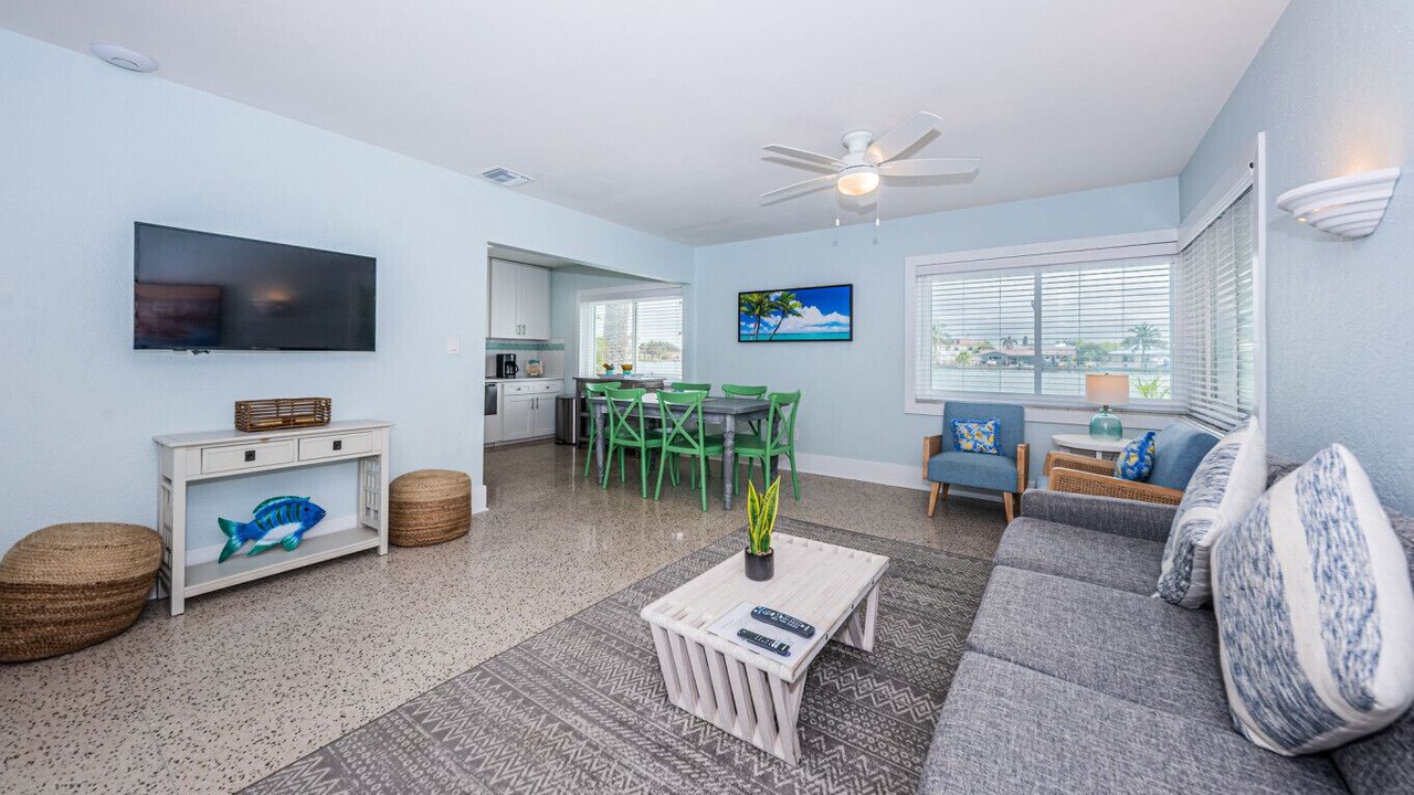 Photo of Livingroom in Sunset Beach