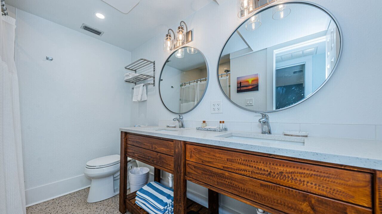 Photo of Bathroom in Sunset Beach