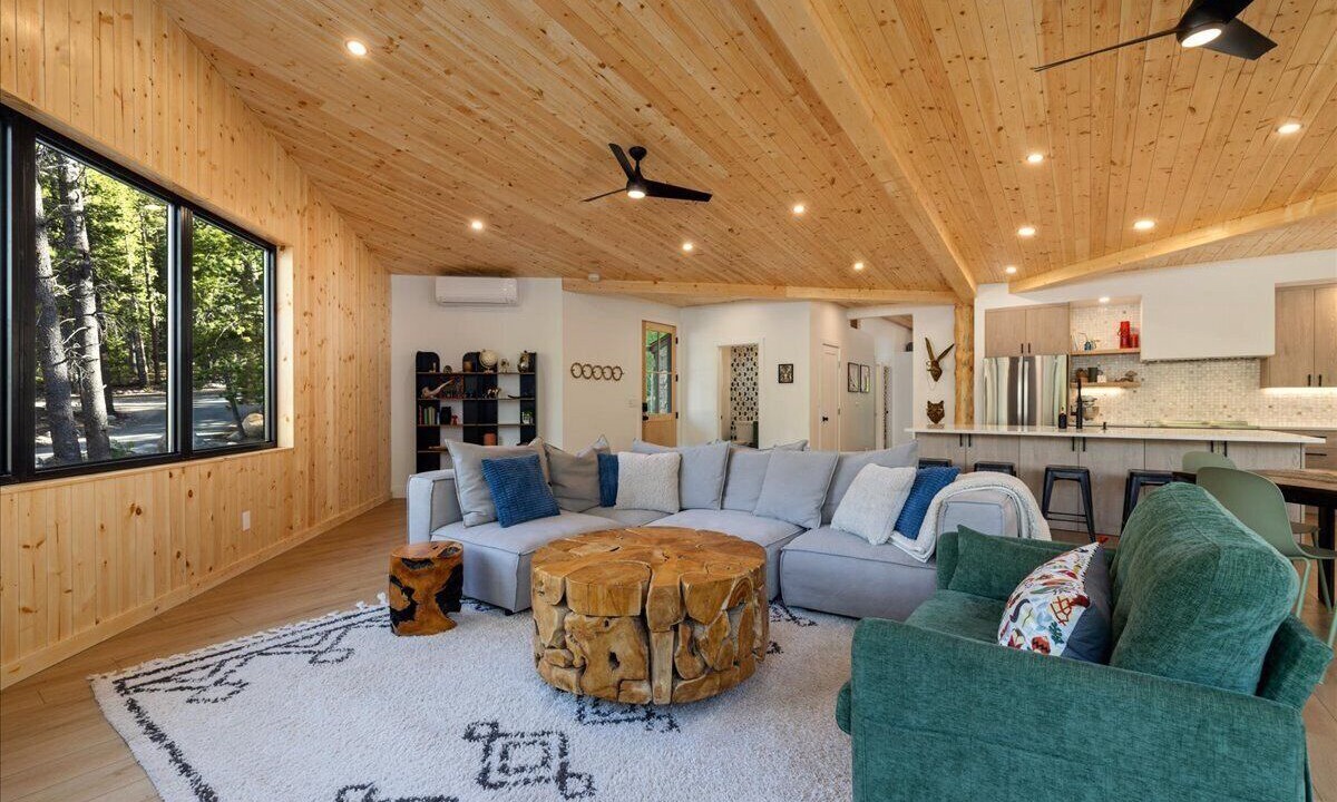Photo of Livingroom in Idaho Springs