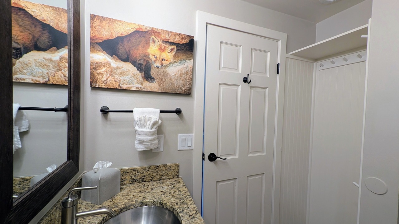 Photo of Bathroom in Peak 9