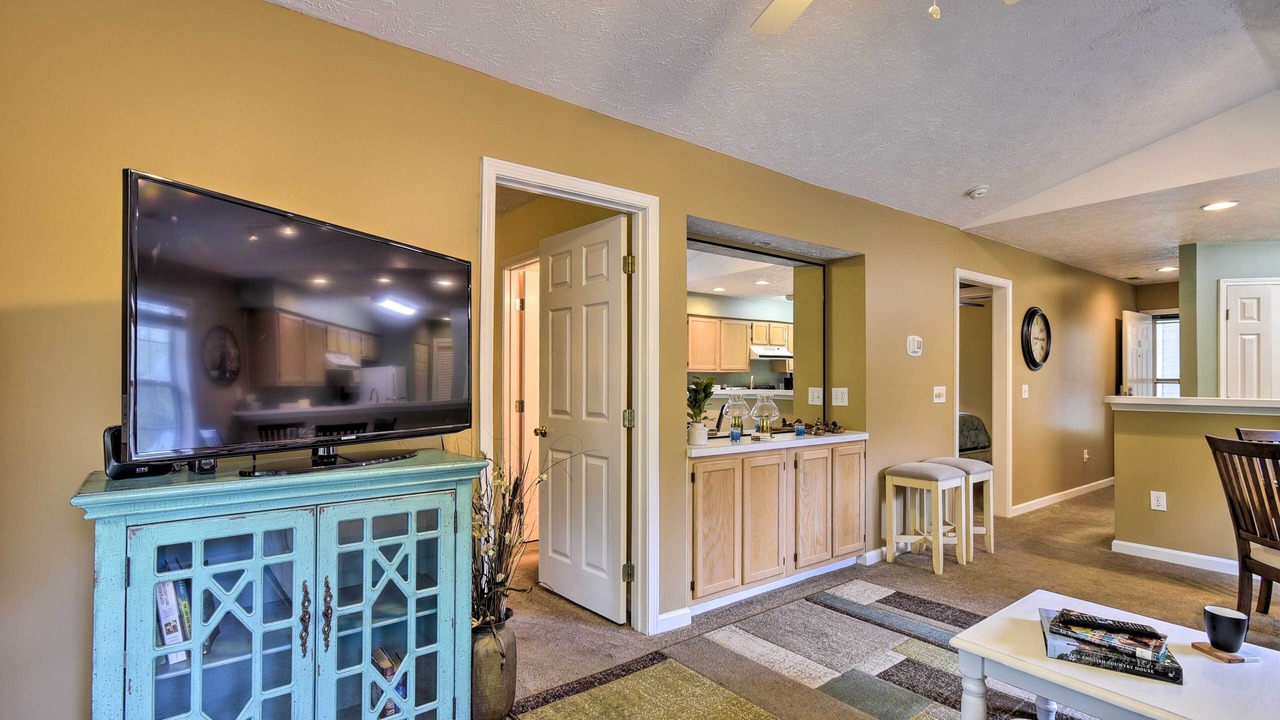 Photo of Livingroom in Longs