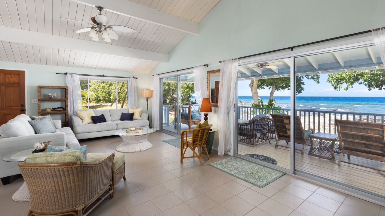 Photo of Livingroom in Kamuela