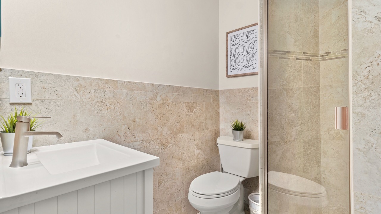 Photo of Bathroom in Seminole