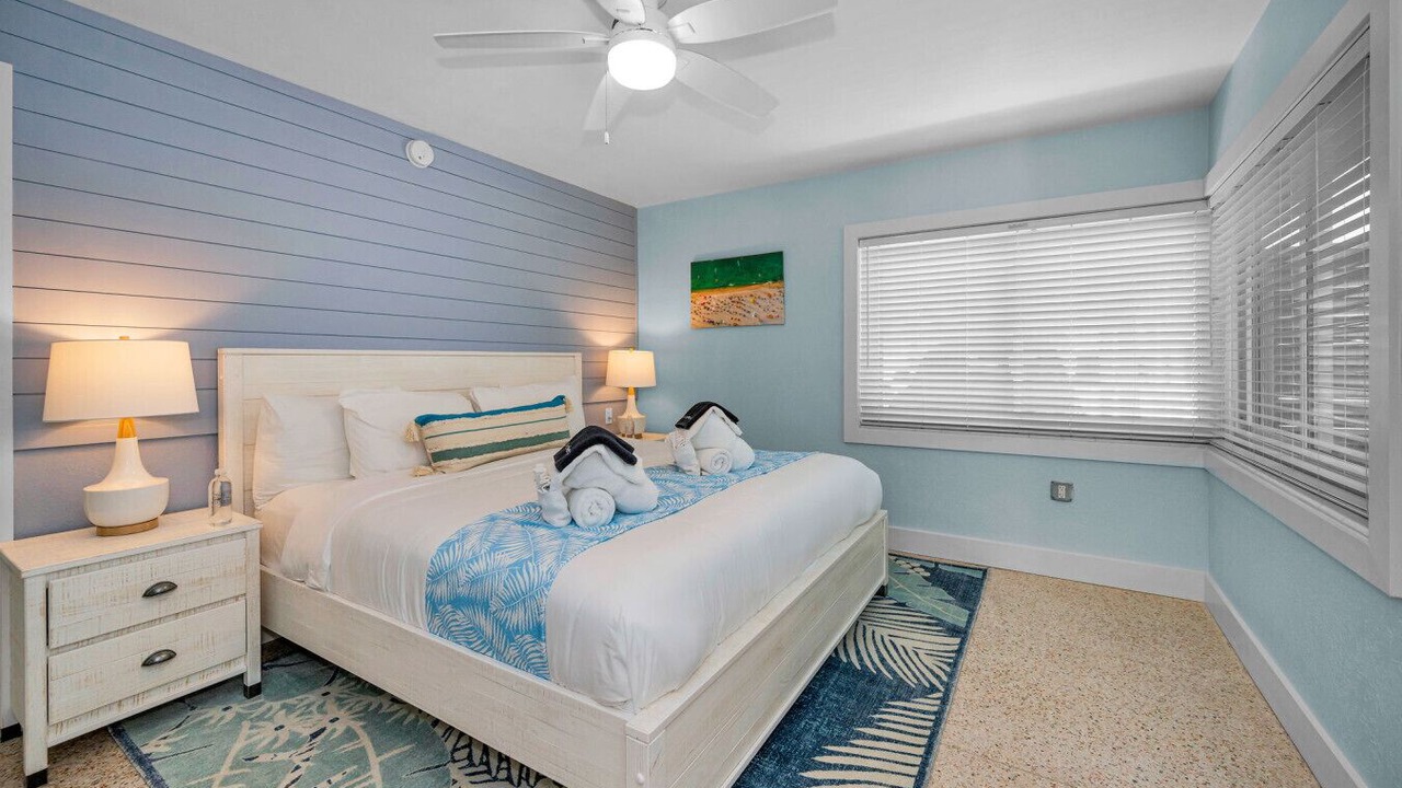 Photo of Bedroom in Sunset Beach