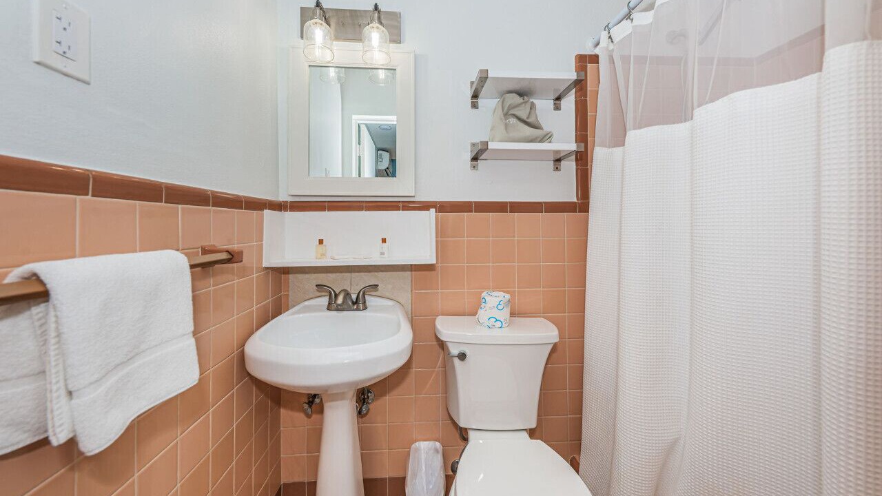 Photo of Bathroom in Sunset Beach