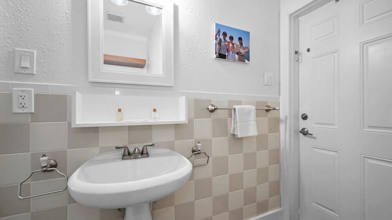 Photo of Bathroom in Sunset Beach