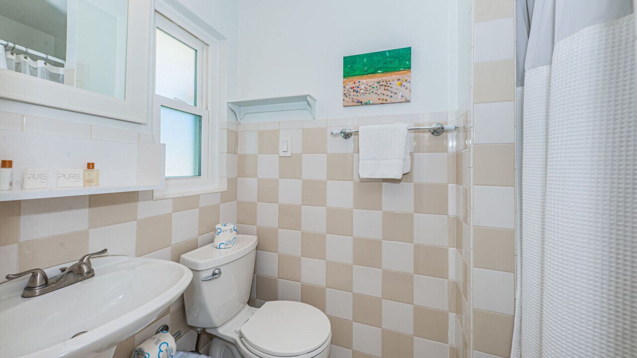 Photo of Bathroom in Sunset Beach