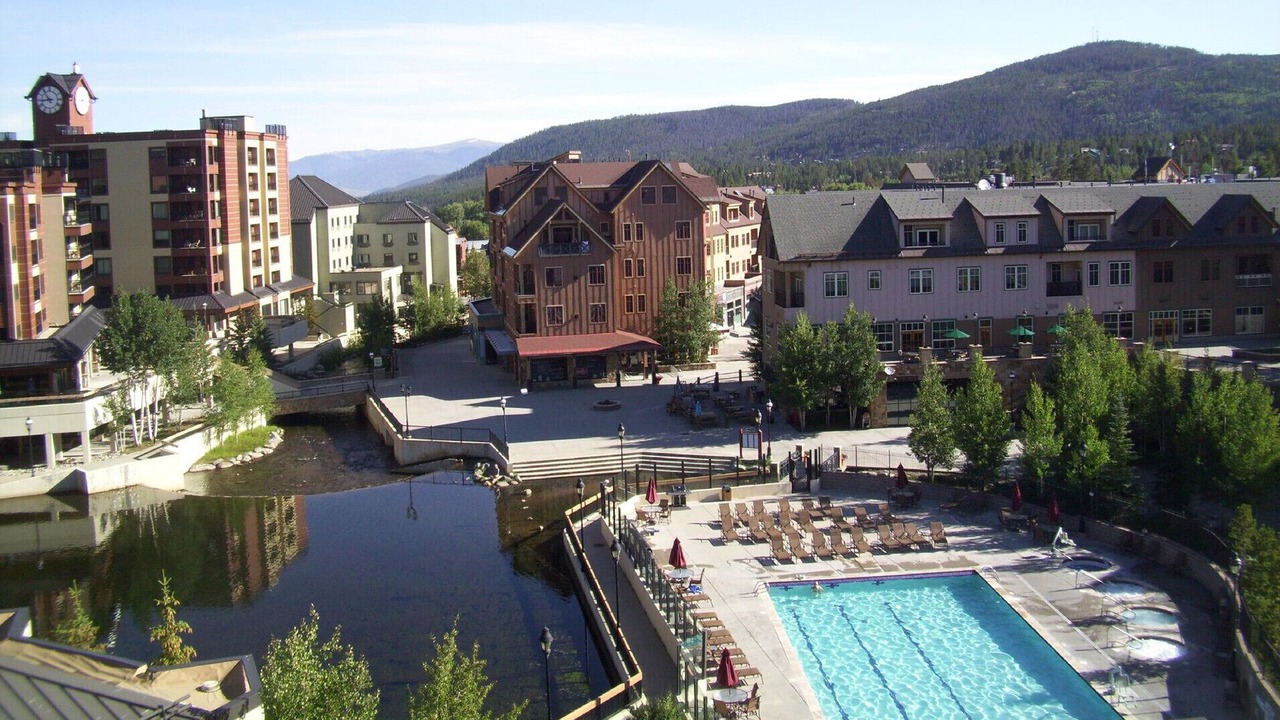 Photo of Outdoor in Peak 9