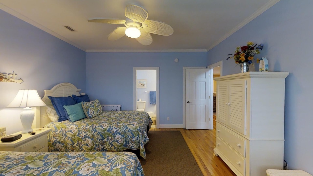 Photo of Bedroom in Cherry Grove Beach