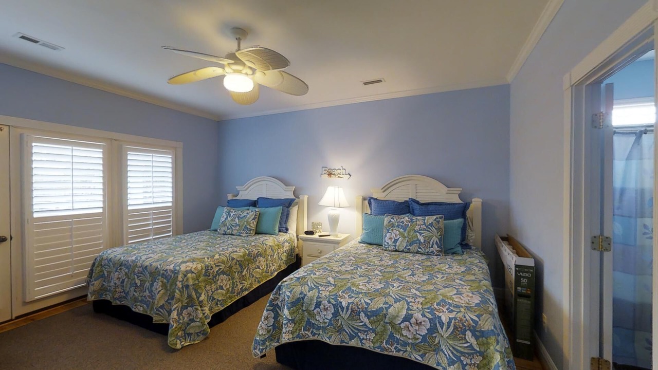 Photo of Bedroom in Cherry Grove Beach