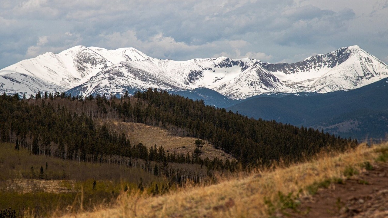 Photo of Outdoor in Peak 8
