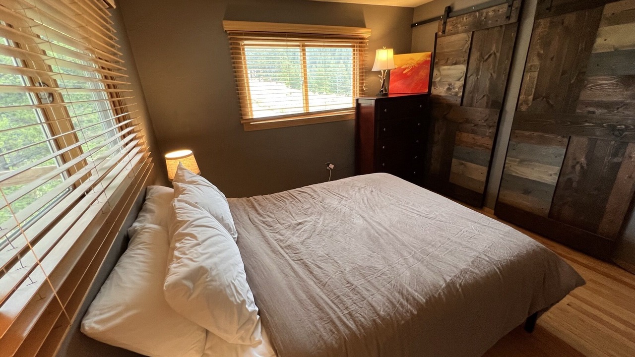 Photo of Bedroom in Blue River