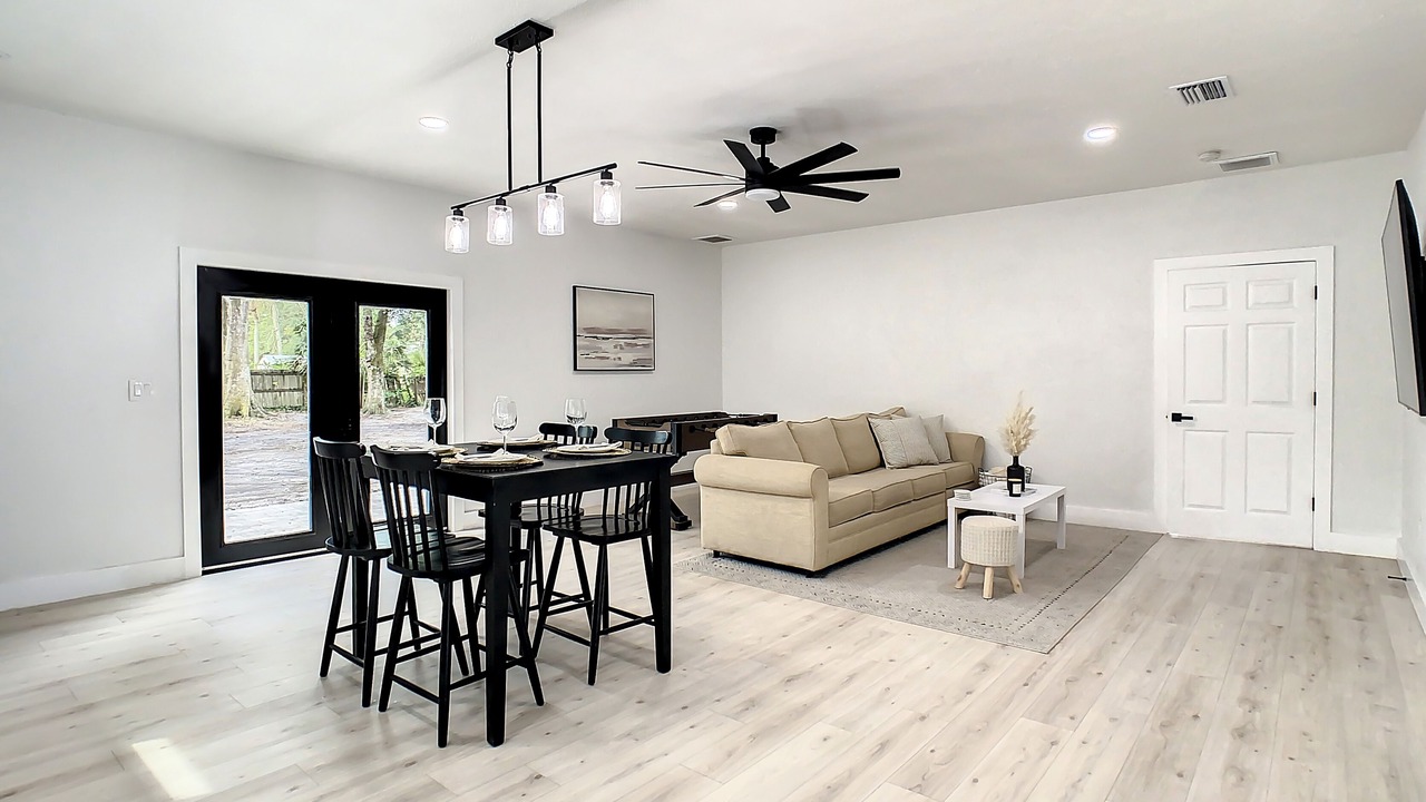 Photo of Livingroom in Ridge Wood Heights