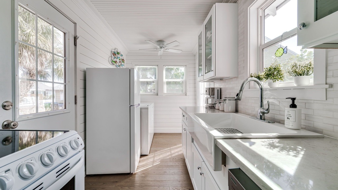 Photo of Kitchen in Treasure Island