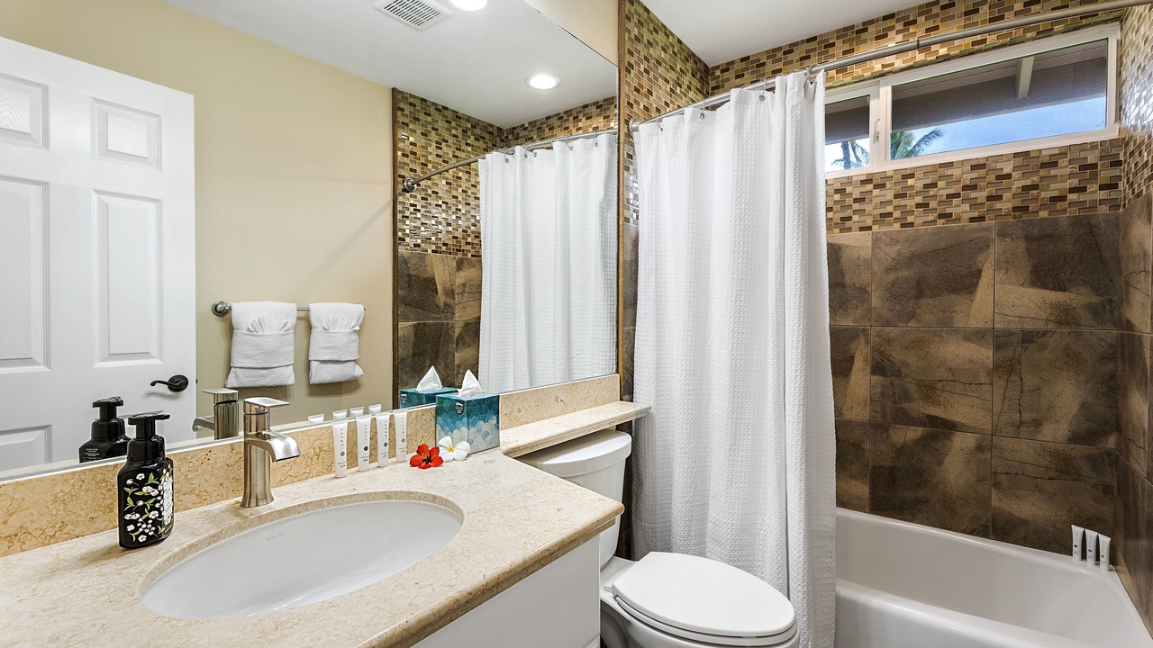Photo of Bathroom in Waikoloa
