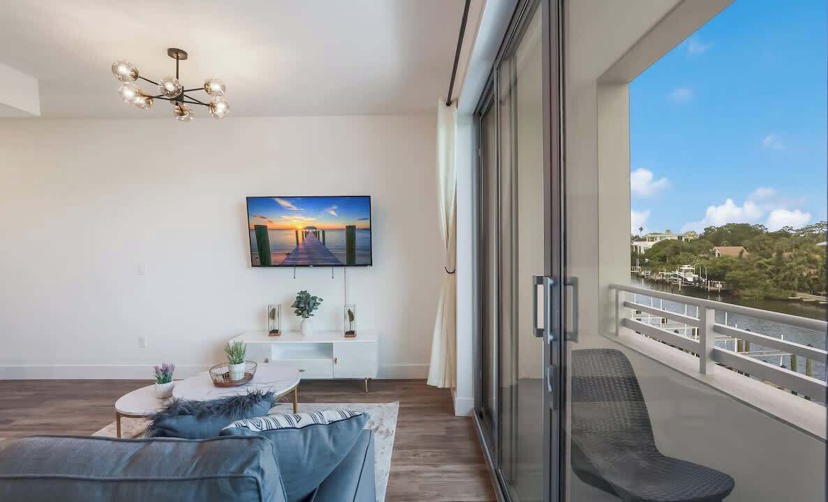 Photo of Livingroom in Central Sarasota