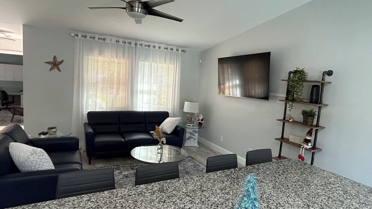 Photo of Livingroom in Largo