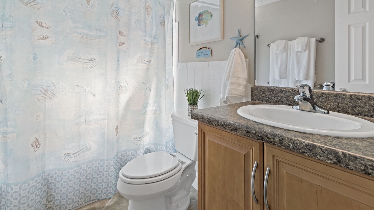 Photo of Bathroom in Anona
