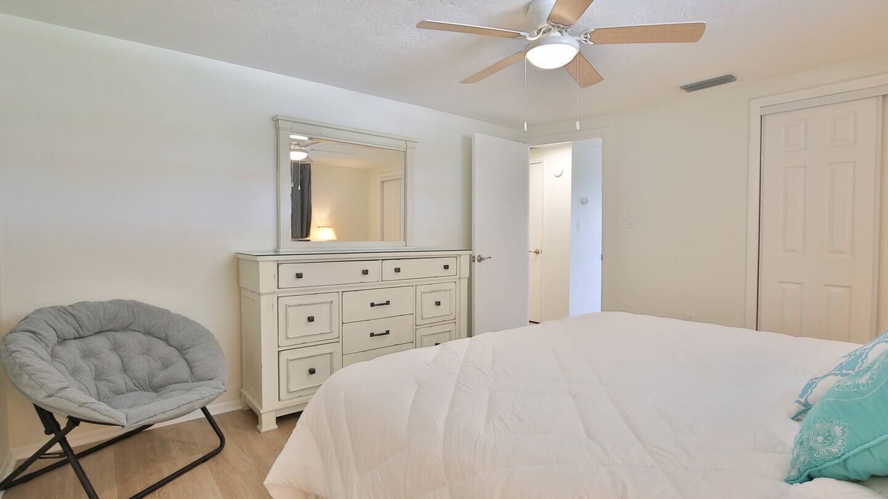 Photo of Bedroom in South Gate Ridge