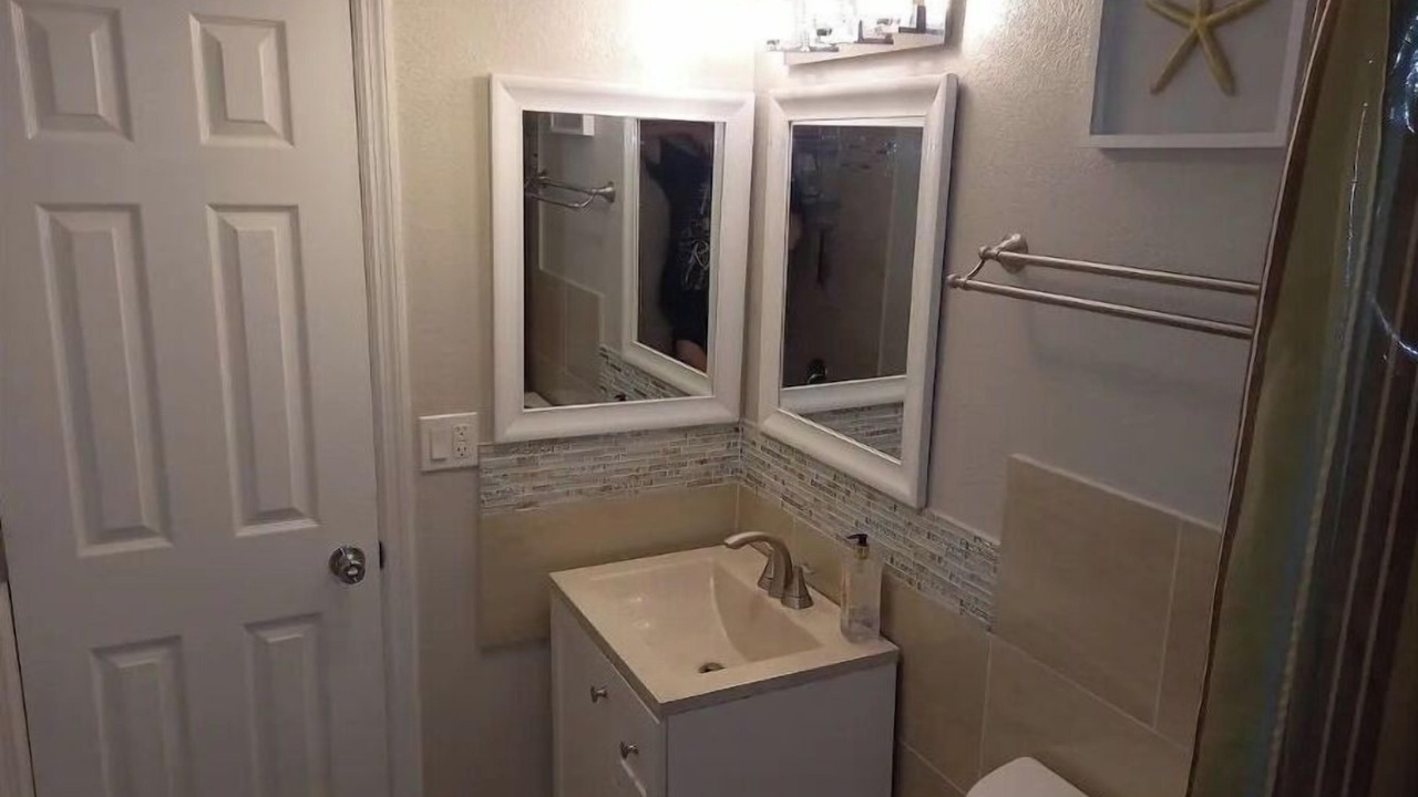 Photo of Bathroom in Anona