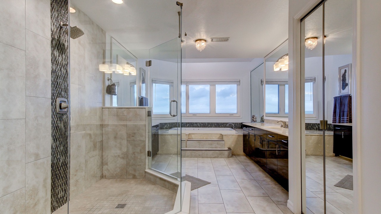 Photo of Bathroom in Belleair Beach