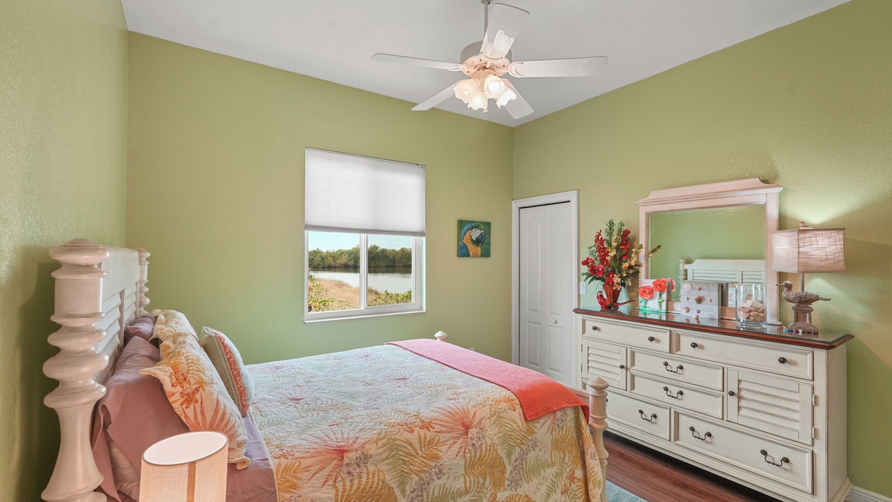 Photo of Bedroom in Pelican