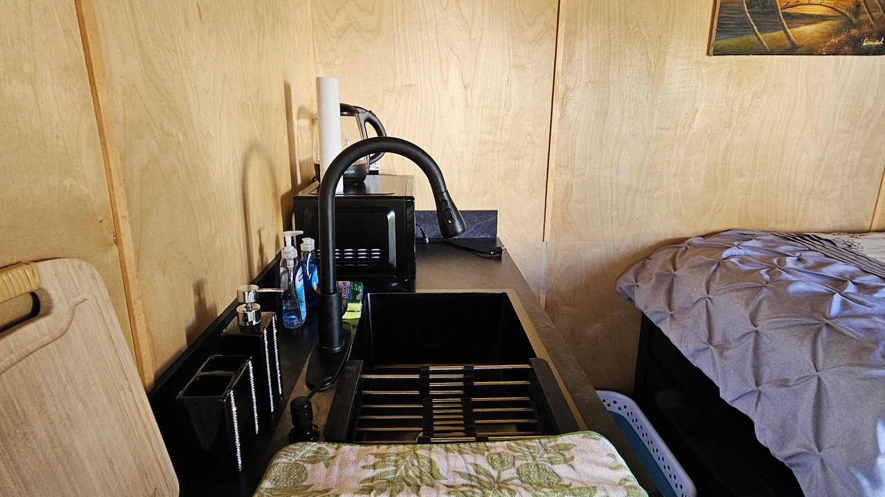 Photo of Bedroom in Kapaau