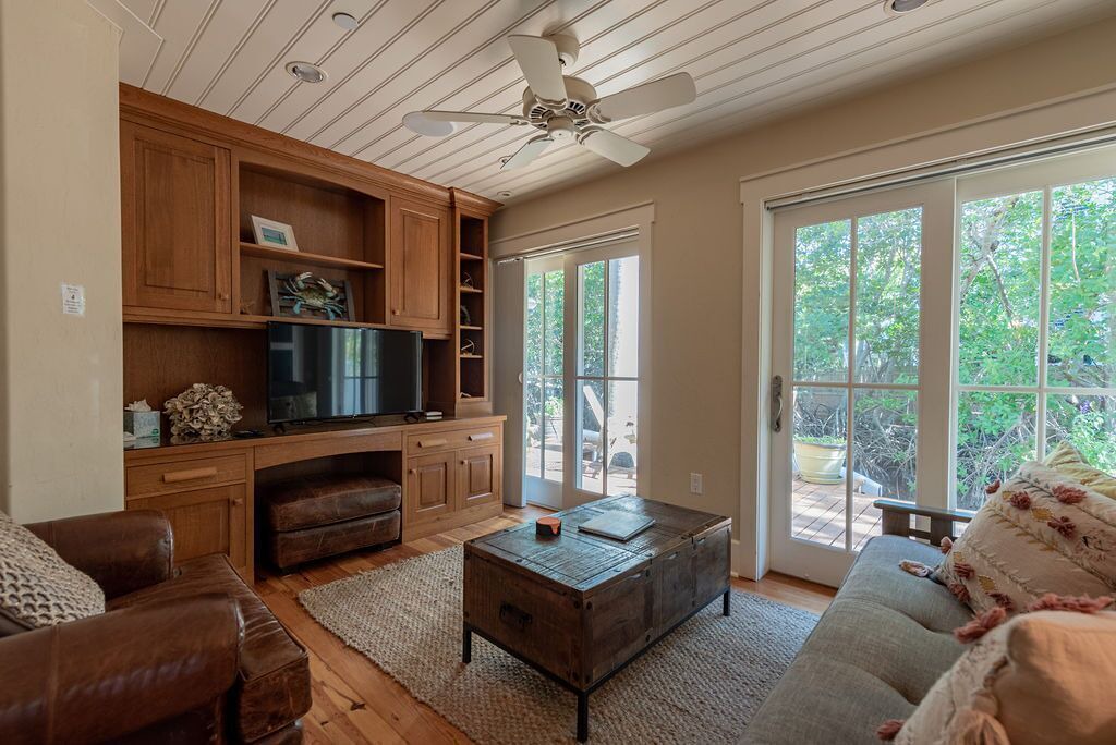 Photo of Livingroom in Anna Maria